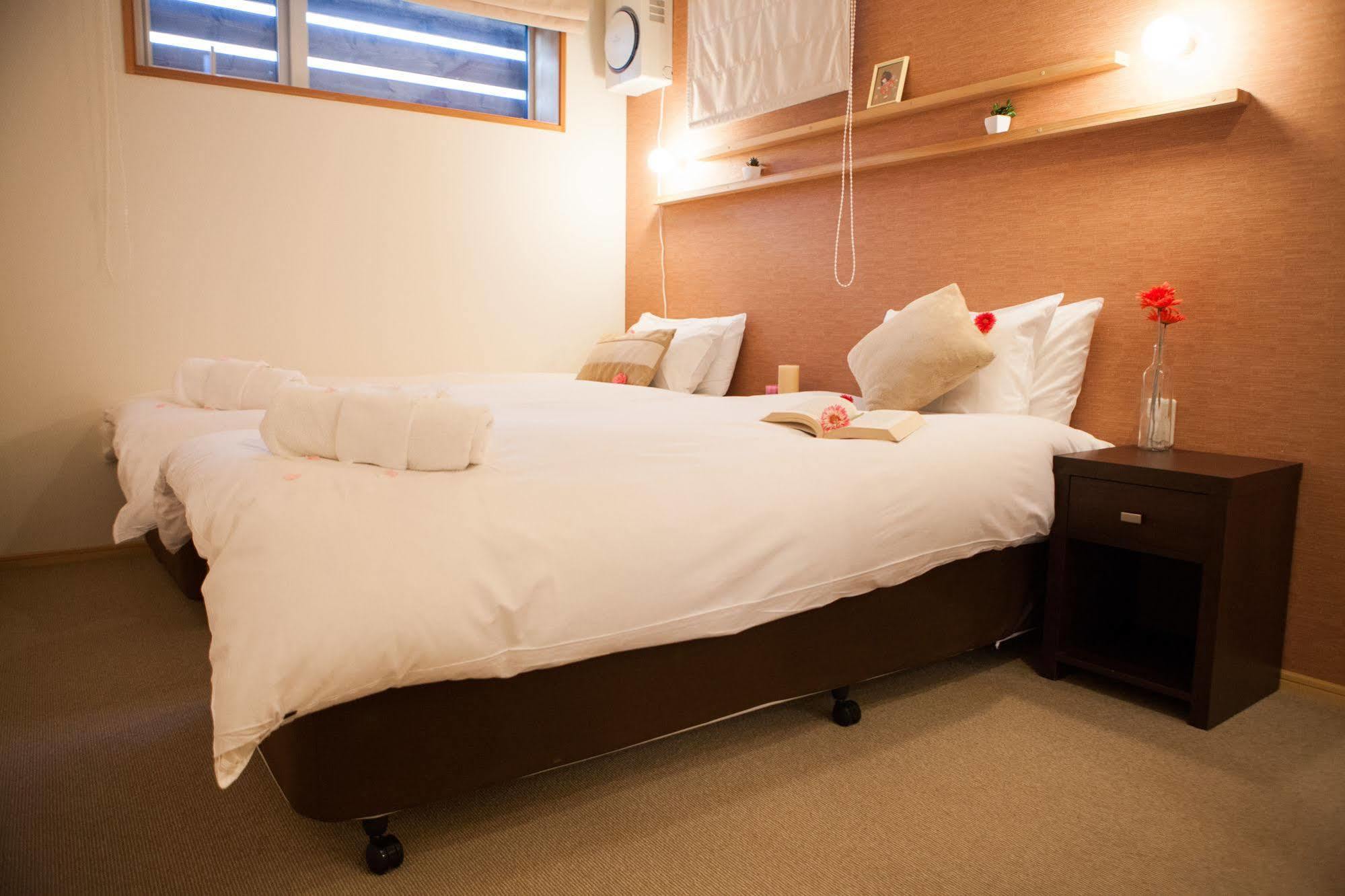 Yuki Yama Apartments Hirafu Exterior photo